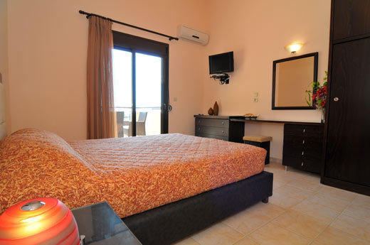 Golden Sunrise Apartments Chrysi Ammoudia Exterior photo