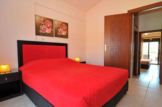Golden Sunrise Apartments Chrysi Ammoudia Room photo